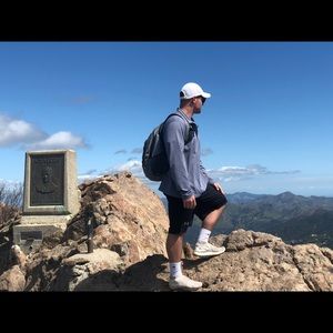 Meet your Posher, Hunter